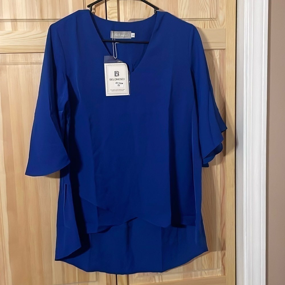 Beautiful Belongsci  dressy top